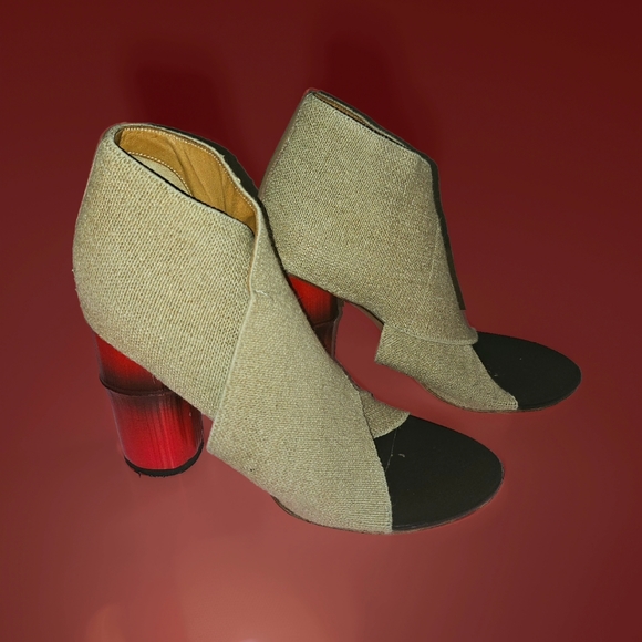 Acne Studios Red Bamboo Heels - Picture 2 of 7